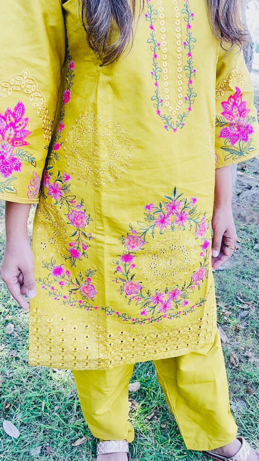 WhatsApp Image 2025-10-27 at 23.33.55 (1)