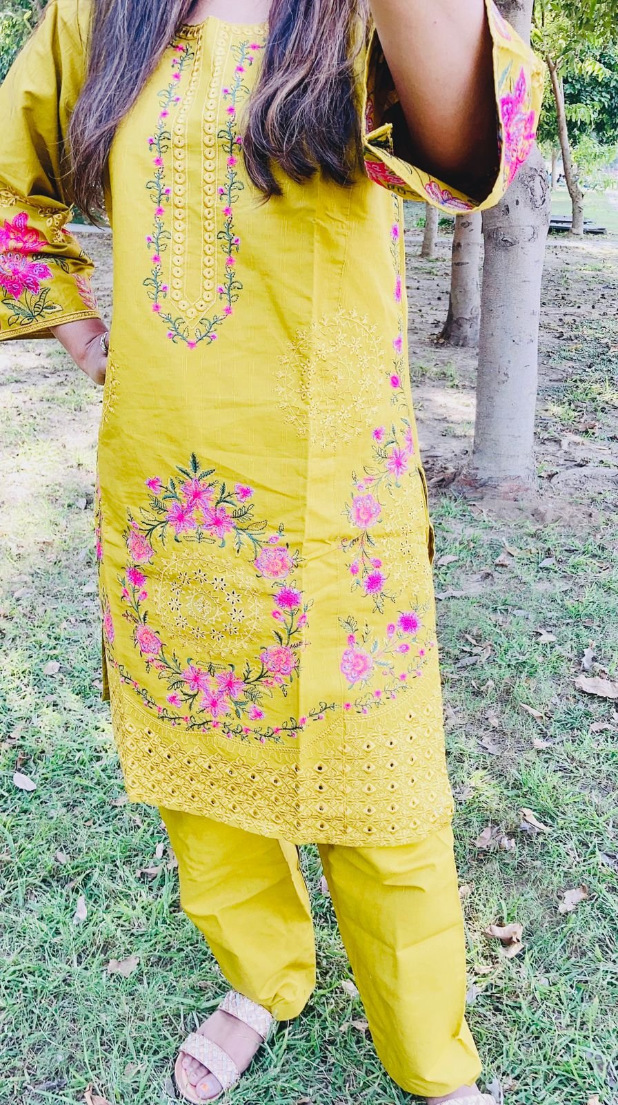 WhatsApp Image 2025-10-27 at 23.33.56